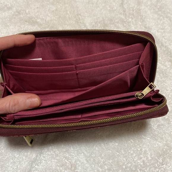 Travelon RFID Wallet, Floral, Never Used - Picture 8 of 11